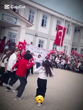 # الله يثبت بنات ادلب عالدين