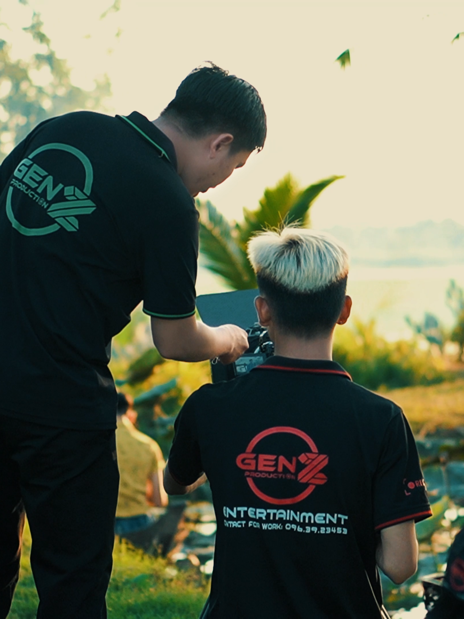 🎬 GENZ PRODUCTION – BIẾN Ý TƯỞNG THÀNH HIỆN THỰC! 🎥 Bạn đang tìm kiếm một đơn vị sản xuất truyền thông trẻ trung, sáng tạo và chuyên nghiệp? GenZ Production chính là đối tác lý tưởng cho mọi nhu cầu từ ý tưởng đến sản phẩm hoàn chỉnh! 💡 Dịch vụ của chúng tôi: Sản xuất TVC, viral clip, video quảng cáo chuyên nghiệp Quay dựng MV ca nhạc, phim ngắn, phóng sự doanh nghiệp Livestream sự kiện, hội thảo, khai trương Dịch vụ chụp hình – quay phim sự kiện, profile cá nhân, thương hiệu Thiết kế hình ảnh truyền thông – hậu kỳ video & ảnh 🚀 Với đội ngũ trẻ trung, năng động, được đào tạo bài bản và luôn cập nhật xu hướng mới nhất, GenZ Production cam kết mang đến những sản phẩm: ✅ Sáng tạo vượt mong đợi ✅ Chất lượng hình ảnh đỉnh cao ✅ Tiến độ đúng hẹn – giá cả hợp lý 📩 Liên hệ ngay hôm nay để được tư vấn miễn phí! 📧 Email: genzproduction204@gmail.com 📞 Hotline: 0963 923 453 📍 GenZ Production – Đồng hành cùng thương hiệu của bạn chạm tới trái tim khách hàng!    #GenZProduction #QuayPhimChuyenNghiep #SangTaoKhongGioiHan #DichVuQuayPhim #TVCQuangCao #MVAmNhac #VideoMarketing #QuayPhimSuKien #ChupHinhQuayPhim #TruyenThongHieuQua #SanXuatNoiDungSo #CongTyTruyenThong #QuayDungVideo #TruyenThongGenZ #LivestreamSuKien  #MarketingHinhAnh