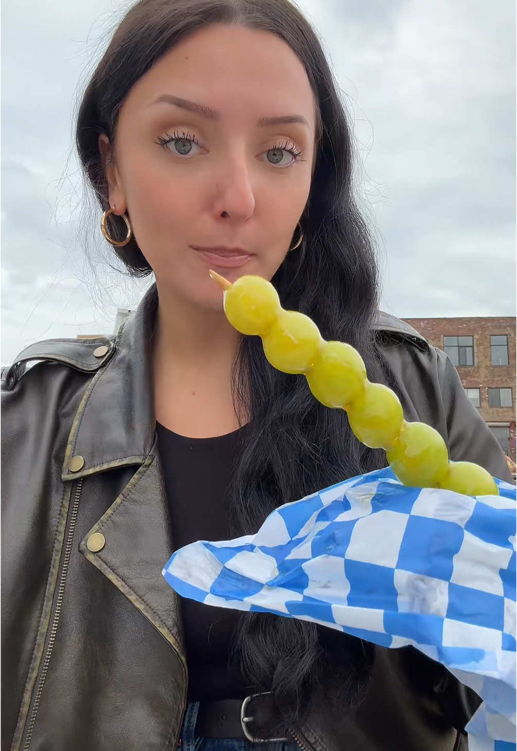 WELL never meet your favorite celebrities 😞 #brooklyn #foodmarket #food #fruit #mango #yellowdragonfruit #mukbang #asmr #trend 