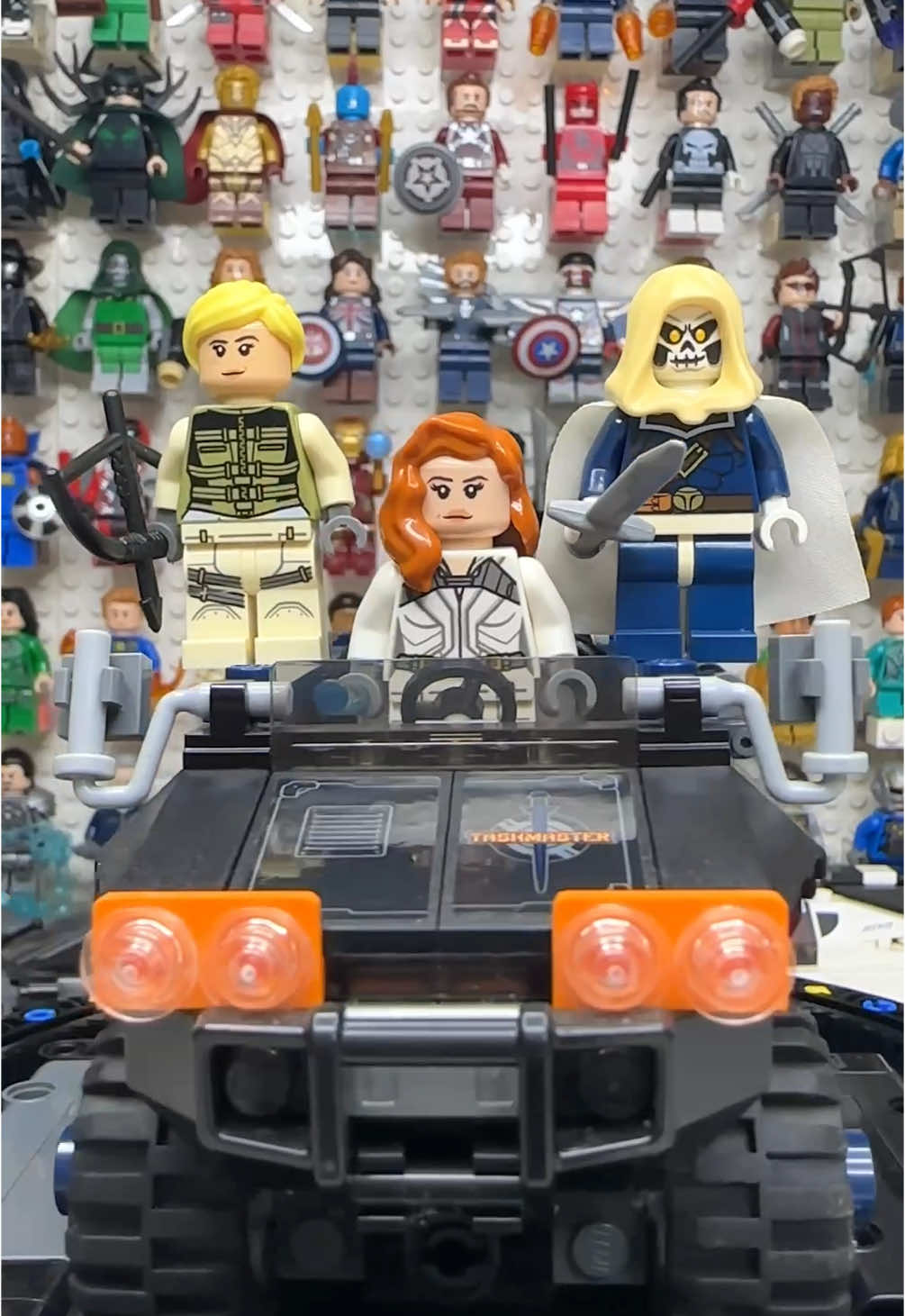 Minifigures Black Widow, Elena and Taskmaster #lego #marvel #dochoi #trending #viral #fyp 