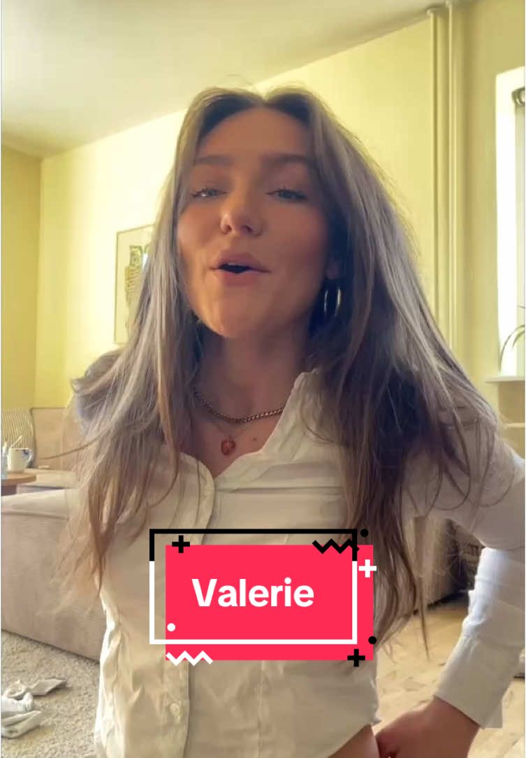 I always end up like this when folding laundry🙃 By @Amy Winehouse  #valerie #amywinehouse #singing #music #cover #vocals #foryou #fyp #foryoupagе #singingchallenge #riffchallenge #riff 