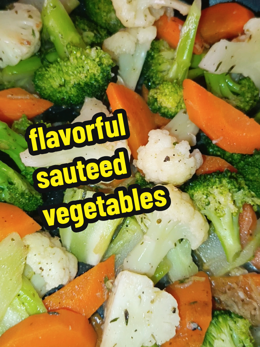 Make some  flavorful sauteed vegetables with  me 🌶️🧄🫚🥦🥕🥙#vegtables  #veggies #mixedvegetables #easyrecipesathome #homechef #FoodieTokPH #cookingtok 