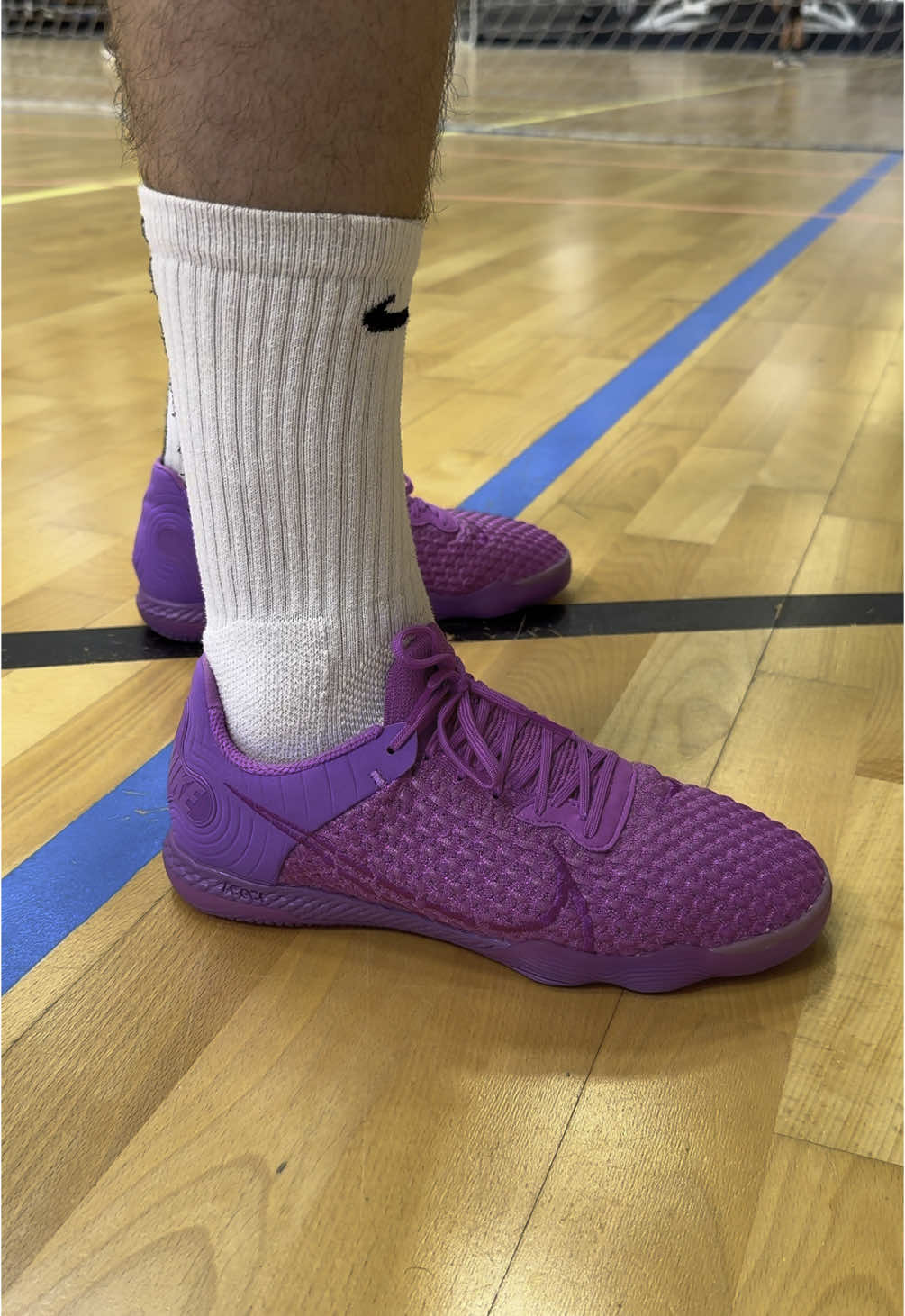 NIKE REACT GATO ☂️ ASMR 🔊 Available at www.sneakersfutsal.com #futsal #futbolsala #nike #zapatillasfutsal #footballboots #footballshoes #soccerboots #soccershoes #futsalshoes #futsalboots #asmr 