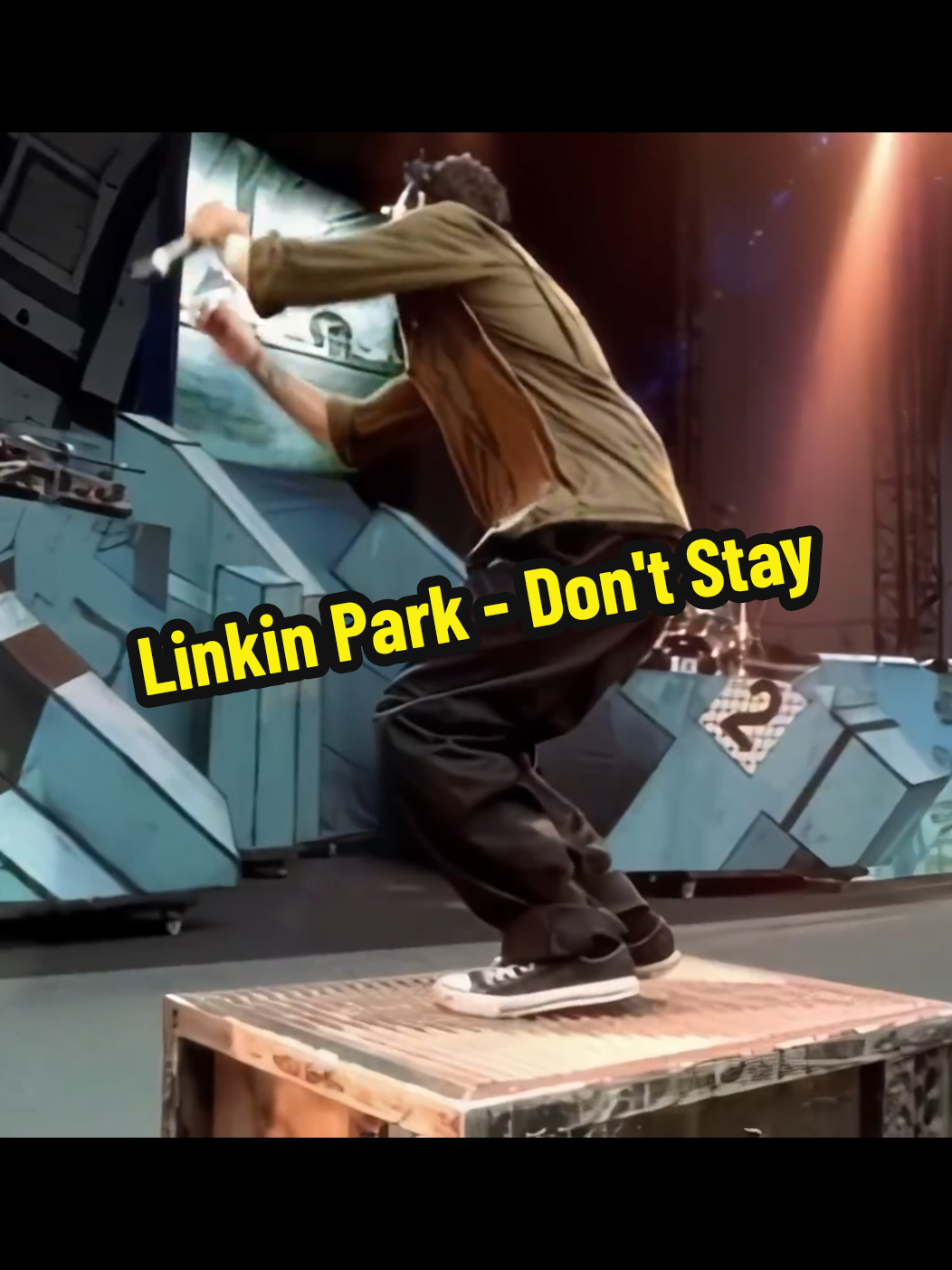 Linkin Park- Don't Stay #linkinpark #music #перевод #chesterbennington #mikeshinoda 