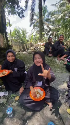 Alhamdulillah UKT sabuk HIJAU ke PUTIH berjalan dengan lancar cabang.sungai akar @SOLEKANsh²² @arxel_ #pshtindonesia22 #psht1922 #pshtjaya #pshtpusatmadiun 