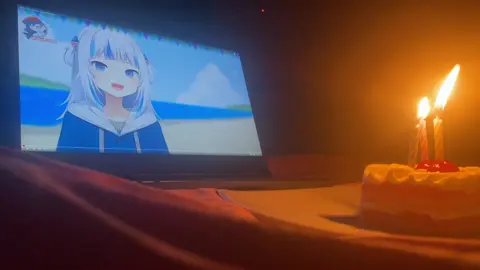Happy birthday to me……thanks gura #hololiveenglish #graduation #iloveyou #fyp #vtuber #sad #gawrgura #gooda #happybirthdaytome 