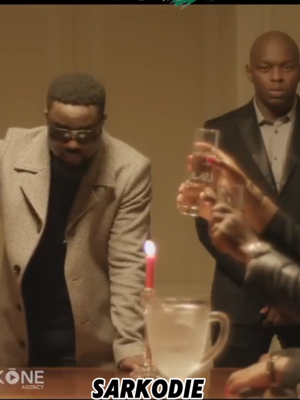 Ghana's rap heavyweight Sarkodie decides to give free advice on Hand to Mouth, a song produced by Fortune Dane, where Sark raps in Asanti twi, as he generally does. He's advising the Ghanaian youth to make good use of the little money they get, instead of wasting it trying to mimmick a life of luxury. _______________________________ #africansongs #throwbacksongs #africa #thisisafrica #ghanatiktok🇬🇭  #throwback #fyp #ghanatiktok🇬🇭 #fyp #music #cassanova  #nanaacheampongmusic #ghmusic🇬🇭 #ghmusic🇬🇭 #ghmusic #vip #vvip #throwbackghana #throwbackghana 