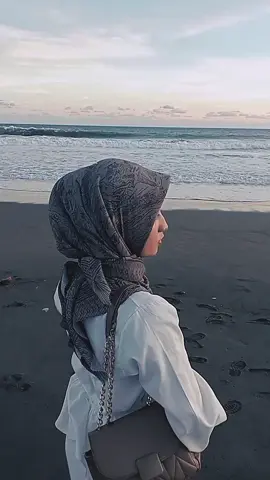 kalau udh ke pantai tandanya? #fouryoupage #soundviral  #pantaivibes #sunset #masyaallahtabarakallah #masukberandafyp 