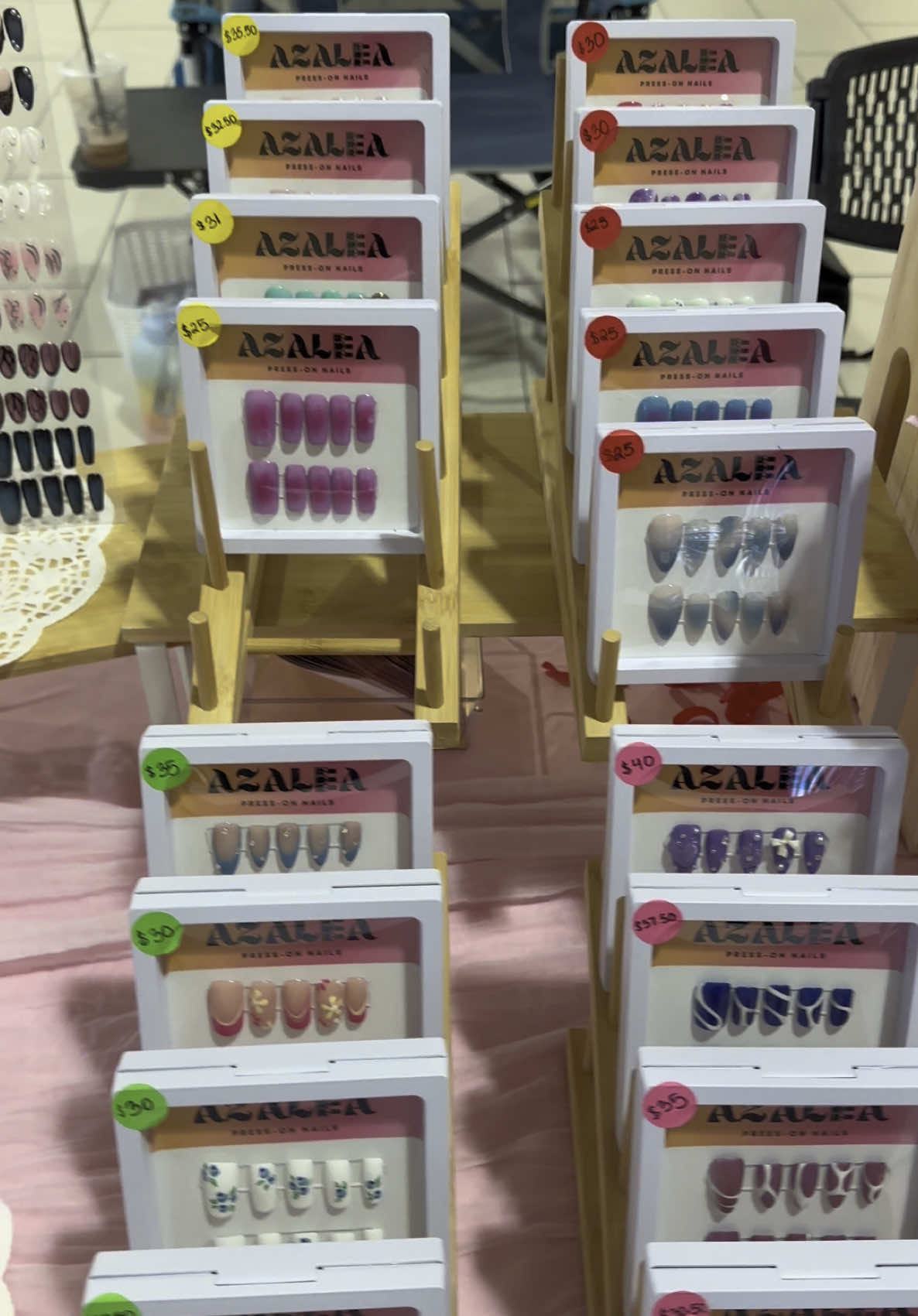 If your in Washington state come say hi! Shout out to my favorite employee @robert_james_galicin. #SmallBusiness #pressonnailbusiness #viral #fyp #pressonnails #popupshop #vendorevent #marketing #popupsetup #washingtonstate #washingtonmarket 