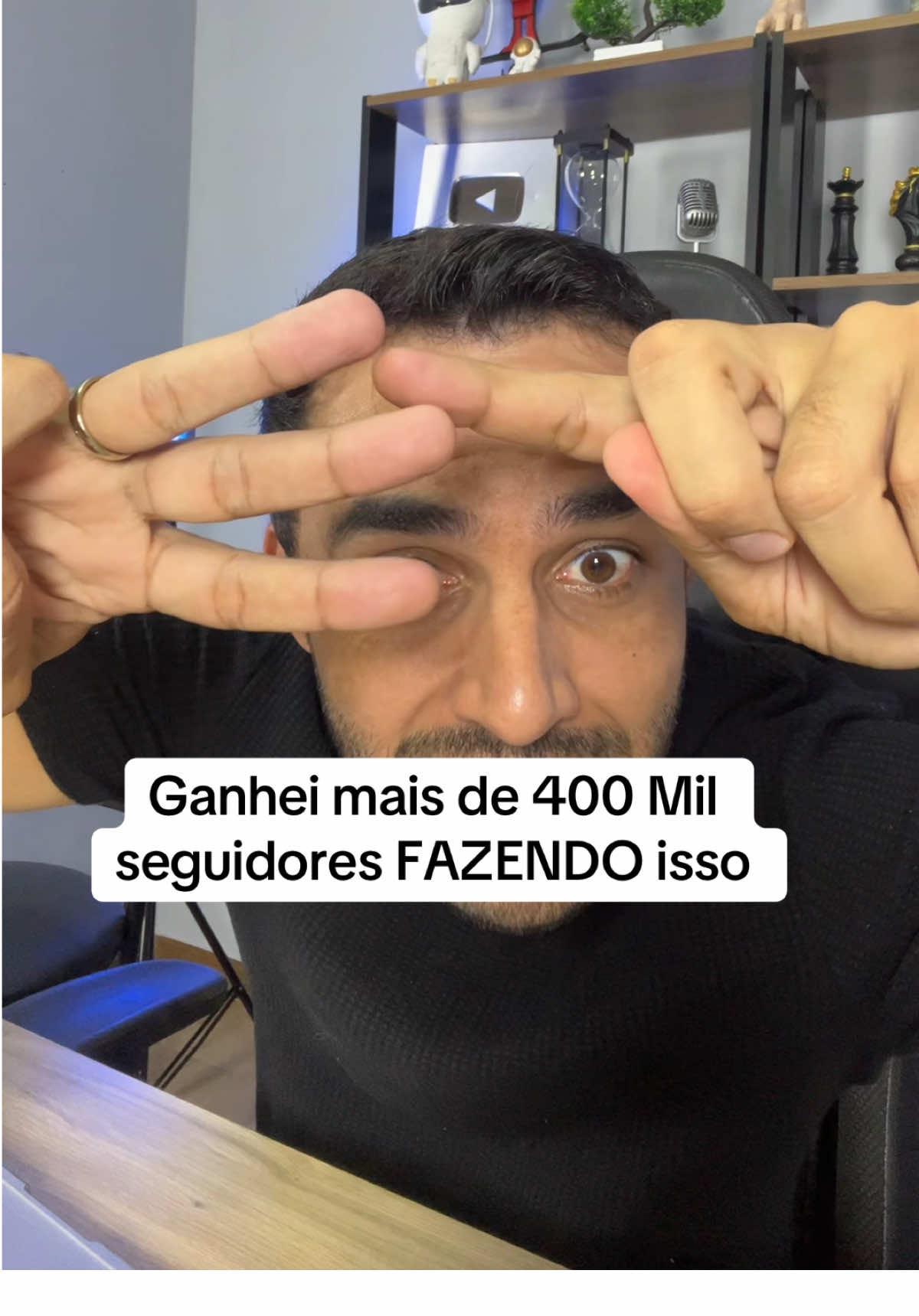 Ganhei mais de 400 mil seguidores após fazer isso  #marketing #video #criadordeconteudo 