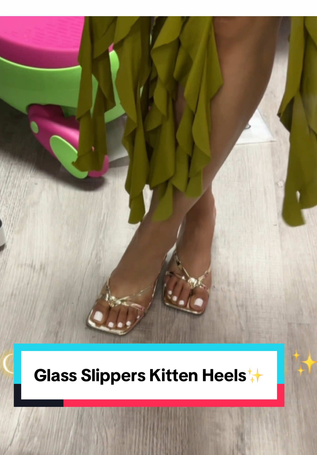 How Beautiful are these Glass Kitten Heels Slippers?! ✨😍 ON SALE NOW!! #glassslipper #kittenheels #heels #cuteheels #goldheels #slippers 