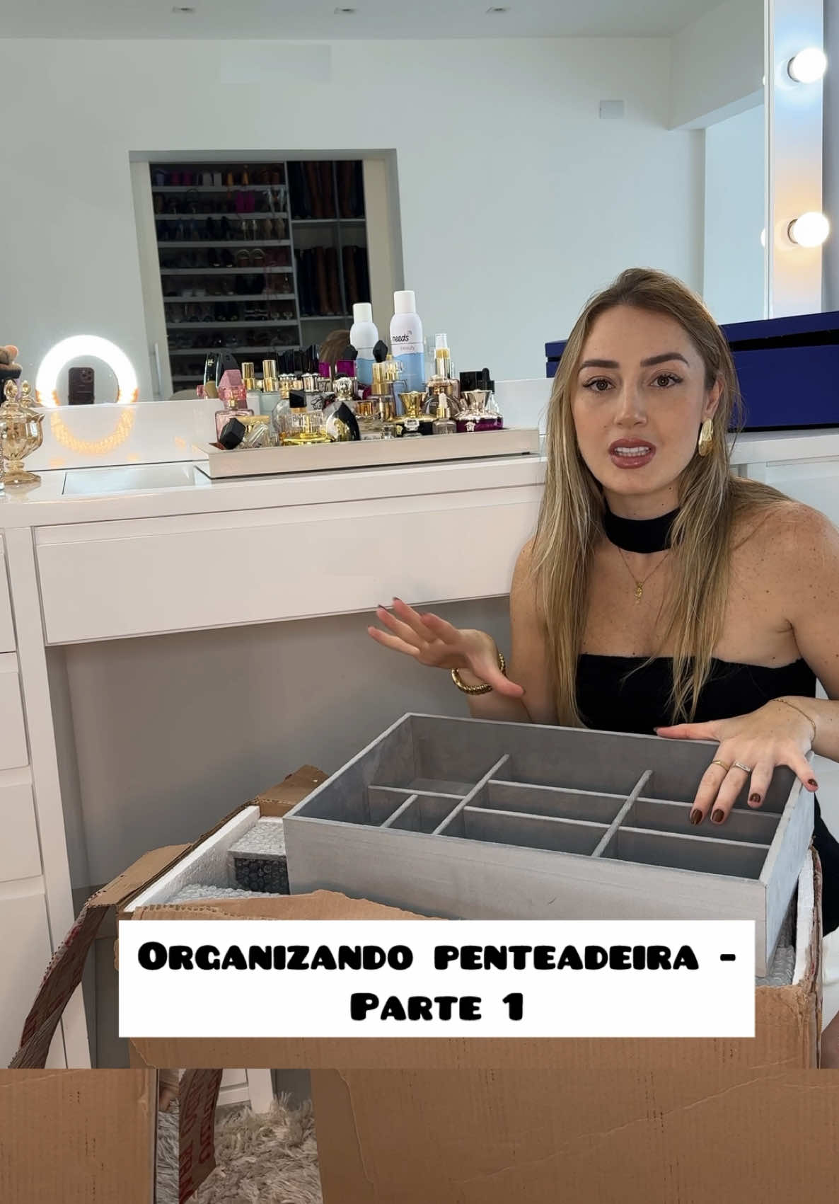 ORGANIZANDO GAVETAS PENTEADEIRA - divisorias sob medida no modelo que eu desenhei 🥹🤌🏻!! Um sonho para quem ama organização #organization #organizacao #maquiagem #trends #foryoupage #organizadores 