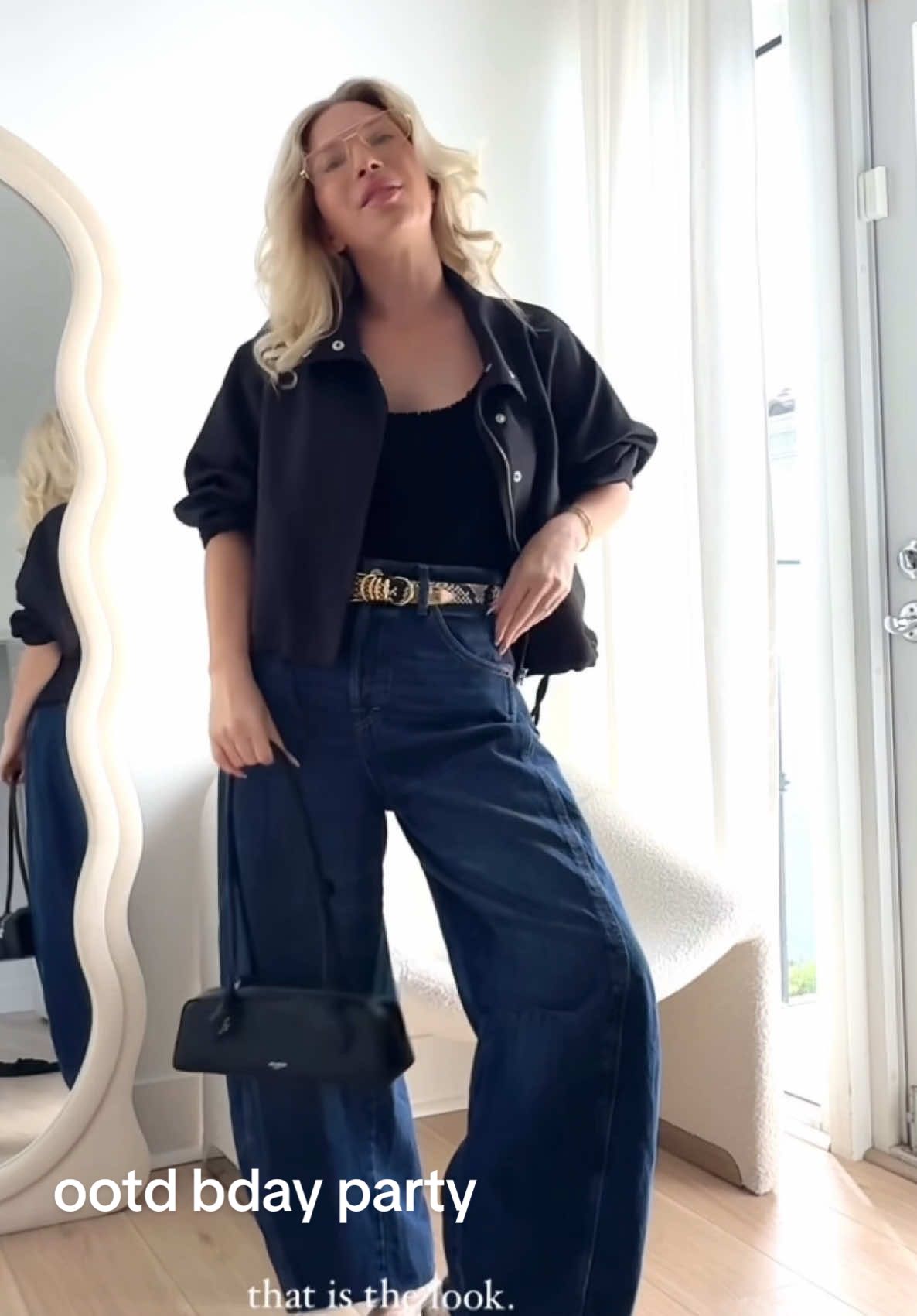 shop my look in LTK link in bio #dehanchebelt #rebeccataylor #alaiateckelbag #teckelbag #therowjellies 