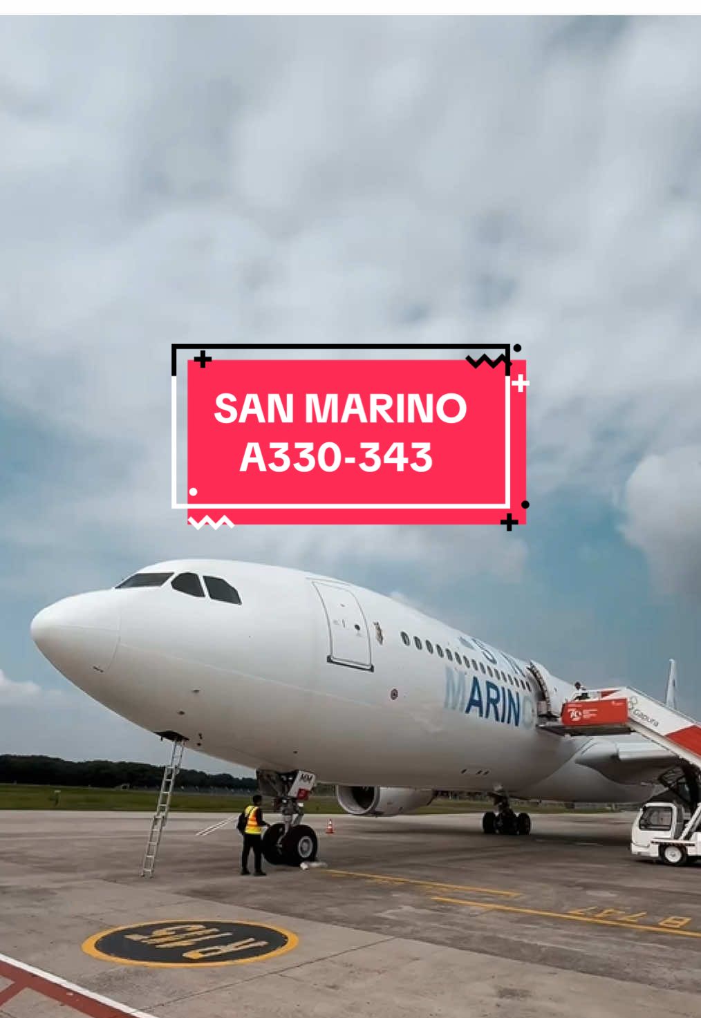 San Marino adalah operator penerbangan yang terlibat dalam pengangkutan jemaah haji Indonesia pada tahun 2025. Pesawat ini berjenis A330-343 dengan registrasi T7-MMM, yang disewa oleh Garuda Indonesia untuk rute Solo–Jeddah/Medinah. #garudaindonesia #sanmarino #hajjflight #soekarnohatta #adisumarmoairport #airport #aircraft #xzyabc 