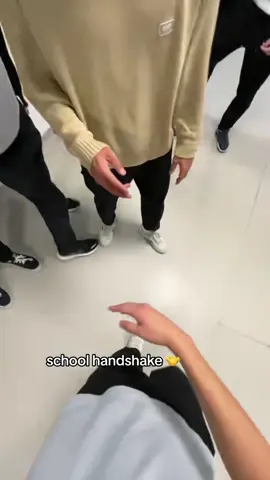 @rasemasotut #handshake 