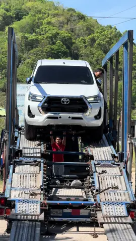 Cotiza conmigo tu nuevo TOYOTA al Tel: 3759-9994 Agencia Elepet Peten !! ✍🏼✅  #Elepet #guatemala🇬🇹 #peten #toyota #hilux #flores #vehiculosnuevos 