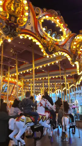 disney  #disney #disneyland #disneyparks #disneytiktok #disneyprincess #disneyadult #disneylandcalifornia #disneylandtiktok #disneylandpark #themepark #themeparks #themeparktiktok #amusementpark #amusementparks
