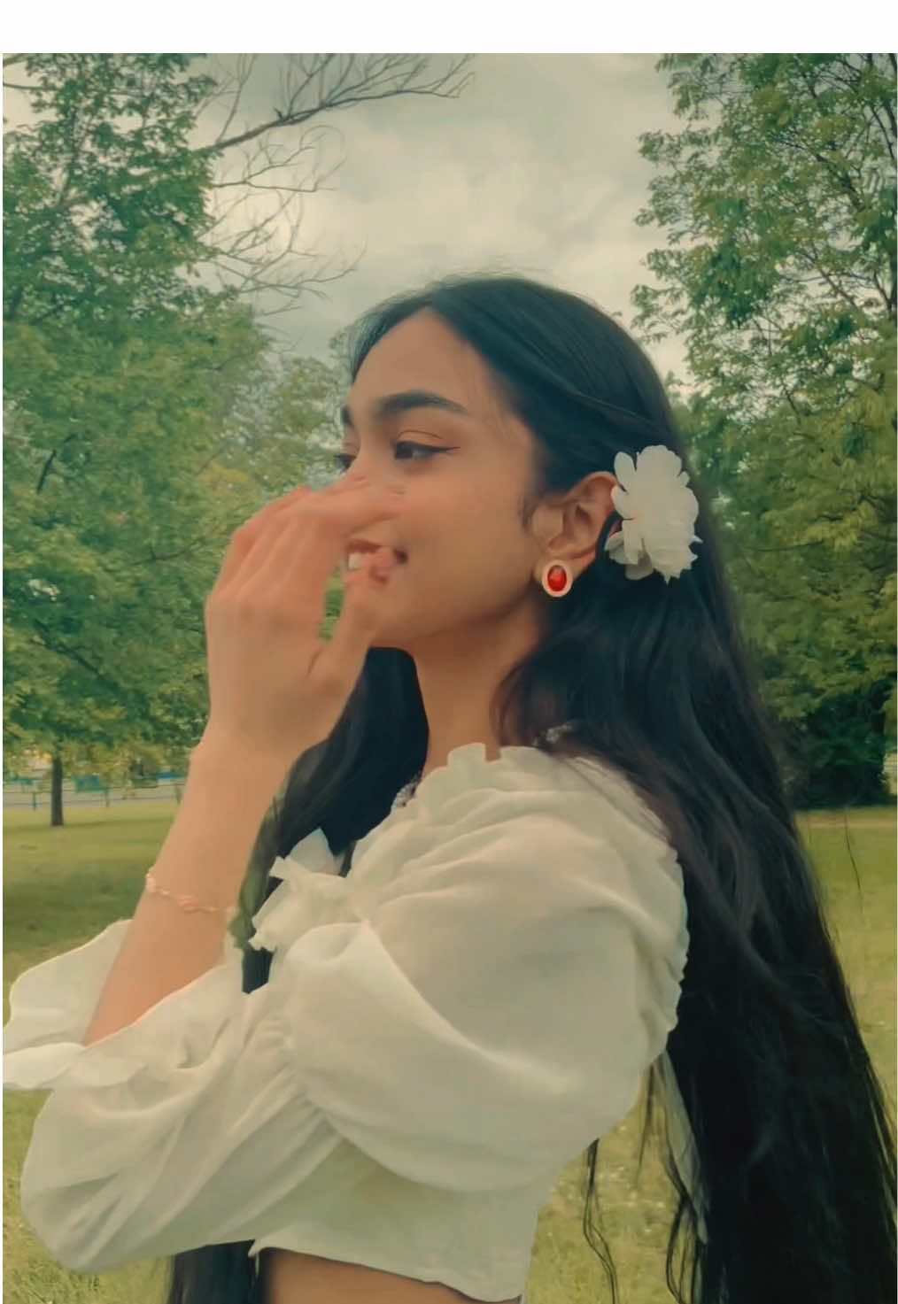 🤍✨😇#sinhalasong #srilanka #awrudutiktok #italy🇮🇹 #cremona #frypgシ #capcut #savindinirmani #lunapark #♥️ 