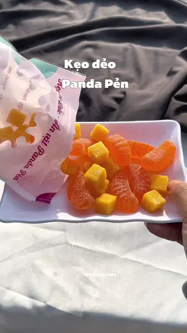 Ăn vặt panda pẻn hoa quả sấy dẻo 🍊🥭😋 #pandapen #keodeopandapen #hoaquasaydeo #review #xuhuong #fyp #viral #trending #anvat #ancungtiktok 