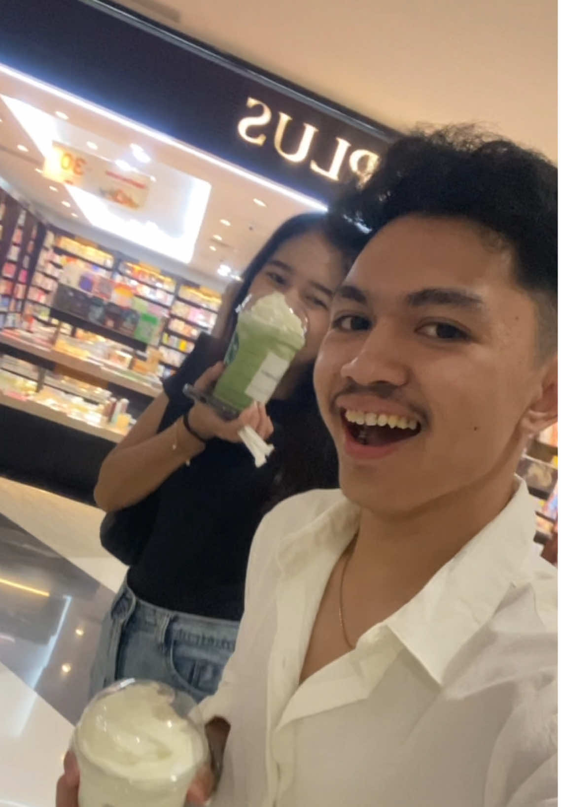 kemana mana selalu sama dia