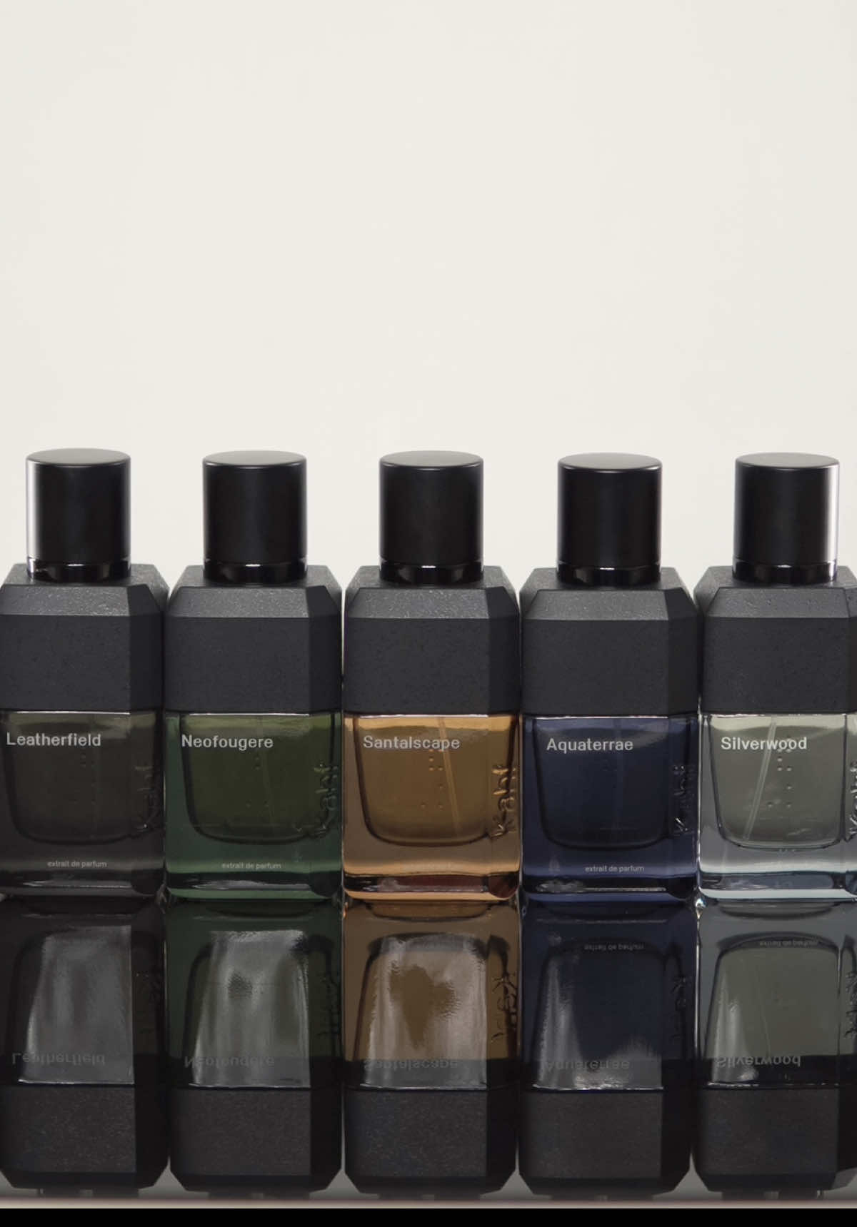 Masih bingung pilih varian yang mana Kahf Oracle! Aquaterrae, Neofougere, Leatherfield, Silverwood atau Santalscape ?  Komen dibawah varian mana yang kalian suka.  @KAHF  #kahforacle #kahfextrait #parfum #parfumlokal #parfumtiktok #Aquaterrae #Neofougere #Santalscape #Silverwood #Leatherfield 