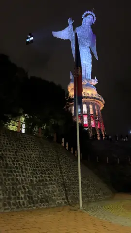 #quito_ecuador🇪🇨🇪🇨#panecillo😍❤️