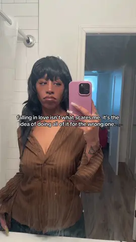 dating apps are dead to me though so catch me in the wilds of soho or somewhere cute- #xyzbca #dating #fypシ゚viral 