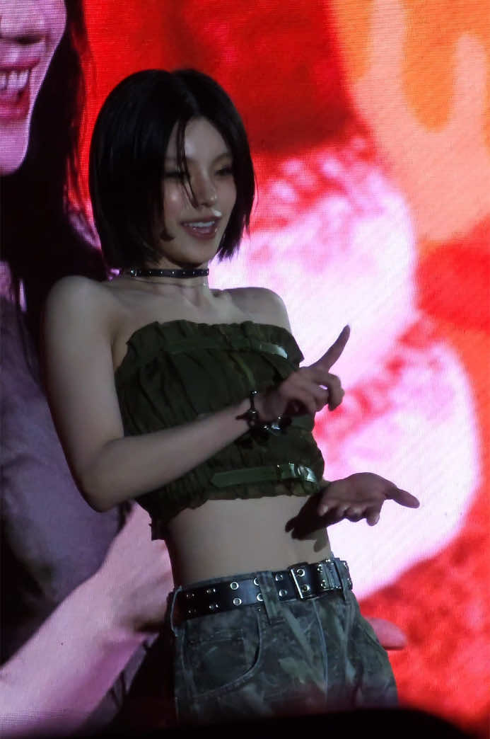 ITZY UTOFEST THAILAND  #อิทจีไม่ใช่ชื่อแต่เป็นจริตตัวแม่ #UTOFESTGIRLS #ITZY #yeji #yejiitzy 