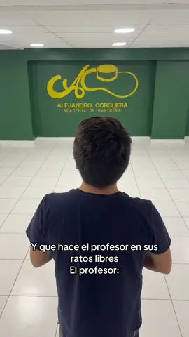 Alejandro siendo Alejandro 😂 #parati #paratii #fyp #Viral #comedia #baile #comedy #humor #trend 