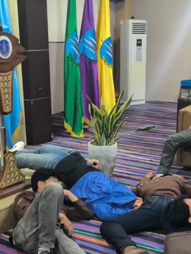 kasian Abang sama kakak teknik kalian pada tepar🤧 #tambangubb #universitasbangkabelitung #himataubb #jayamahe #trending #tambangindonesia 