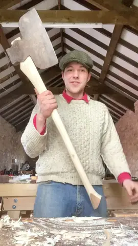 Steam bending my railway sleeper axe handle do Eoin Reardon tạo với bản nhạc original sound của Eoin Reardon