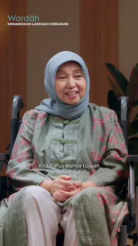 Beauties, ada yang istimewa di Wardah Heart to Heart kali ini✨ Bersama Ibu Nurhayati Subakat dan Bapak Subakat Hadi, kita diajak menyelami kisah yang penuh makna, tentang harapan, ketulusan, dan nilai hidup yang menginspirasi. Kisah ini bukan hanya tentang perjalanan, tapi tentang nilai-nilai yang tumbuh dari ketulusan dan keyakinan. Ada banyak hal berharga yang bisa kita renungkan dan bawa pulang dari sini. Yuk, tonton selengkapnya di YouTube WardahBeauty! #WardahHearttoHeart #WardahHearttoHeart2025