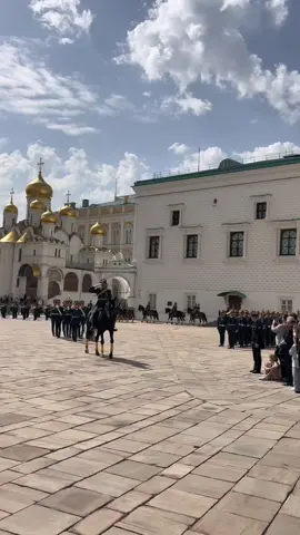1 vé vào Điện Kremlin những ngày này.#xuhuong 