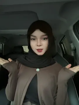 tia monika dirayakan