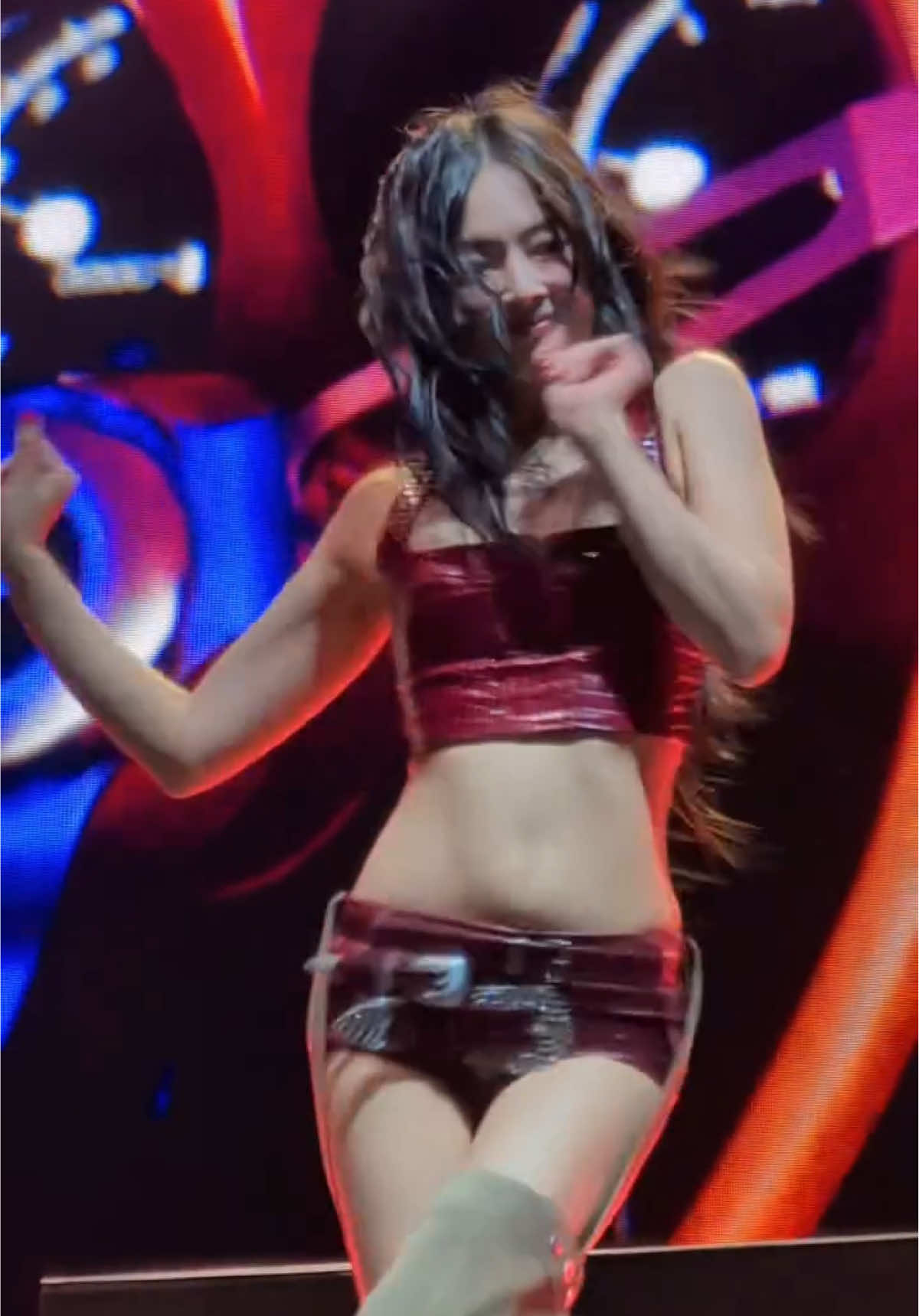 JENNIE SO HOT IN COACHELLA 2025 #jennie #jenniekim #coachella #mantra #kpop #hot