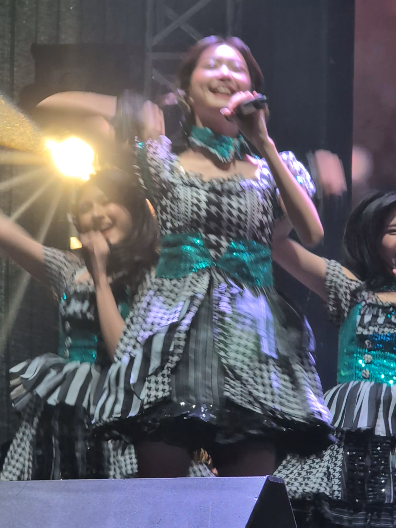 【Fancam】 Greesella Adhalia - Karena Kusuka Dirimu (27/4/2025)  @greeseljkt48 #jkt48 #jkt48newera