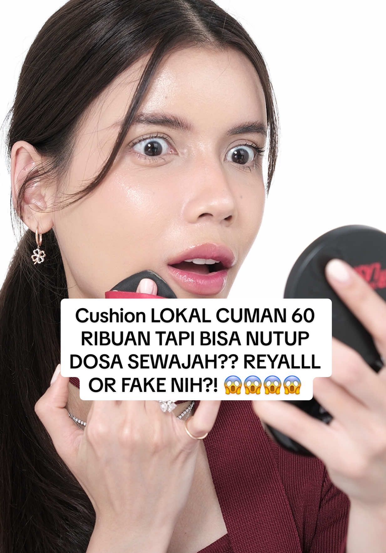 Emang boleh cushion lokal 60ribuan aja tapi SENUTUP INI DOSA DOSA DI WAJAHHHHH?! 😭😭😭 kemana aja aku selama ini kok baru tau ada @OMG cover blur cushion iniii!  #OMGBeauty #cushionomg #cushionviral #unbeatablecoverage #tampildireels #sabrinachairunnisa #makeuptutorial #makeuphacks #makeuphacks #cushionviral 