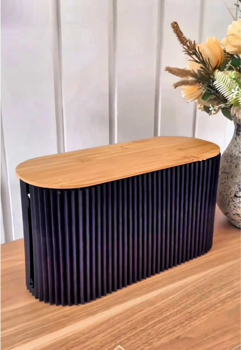 Kabel di rumah auto tertata rapi kalau pakai ✨STORA Kotak Organizer Kabel✨ 🛒Check out produknya di ruparupa pakai kode 10615672. 🧡💙 #ruparupa #OmniChannel #BikinBeres #KotakOrganizer #KabelOrganizer #fyp