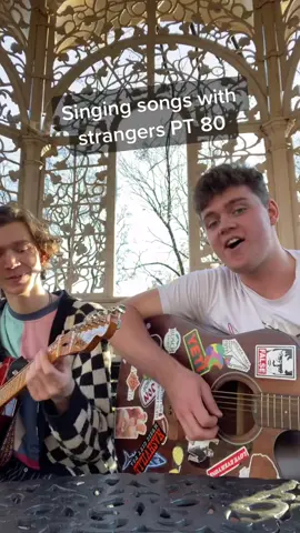 182 Dudes with mini portable amps --- @cort_dingman #rexorangecounty @rex orange county #guitar #singing 