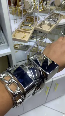 Chunky sliver bracelets ranging from 800-1000/=#jewelrybusiness #soniafashions #jewelry #bracelet 
