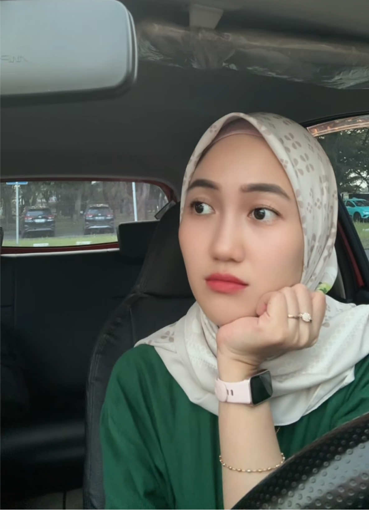 Tunduh ini mah bukan kedip Cantik 😂 #ayudame #kimseokjin #kimtaehyung  #senyumcantik  #kedipchallenge  #kedipmanja  #fyp  #foryou  #foryou 