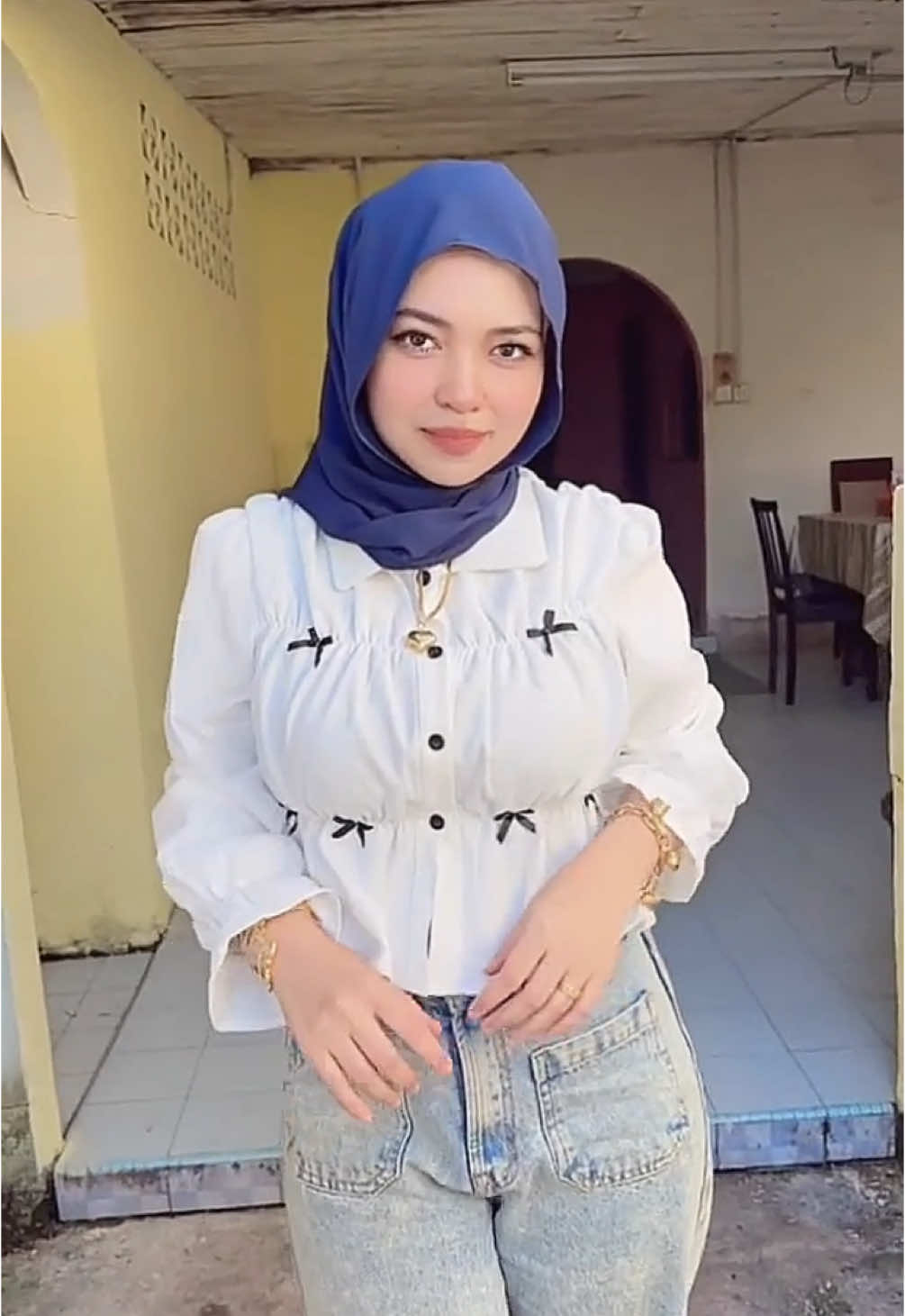 Lawaa dooh baju ni , kain tebal berkualiti 🥰#fyp #foryou #foryoupage #xybcza #croptop 