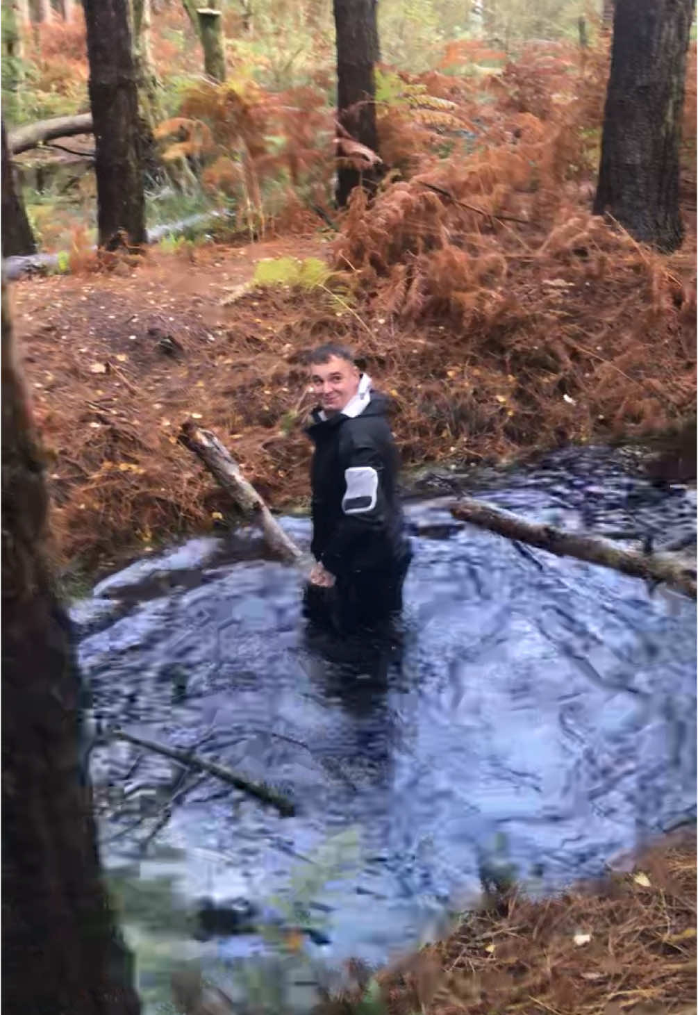 “That’s definitely won’t snap I’ll get over that” 🤣💁🏻‍♀️#falling #water 