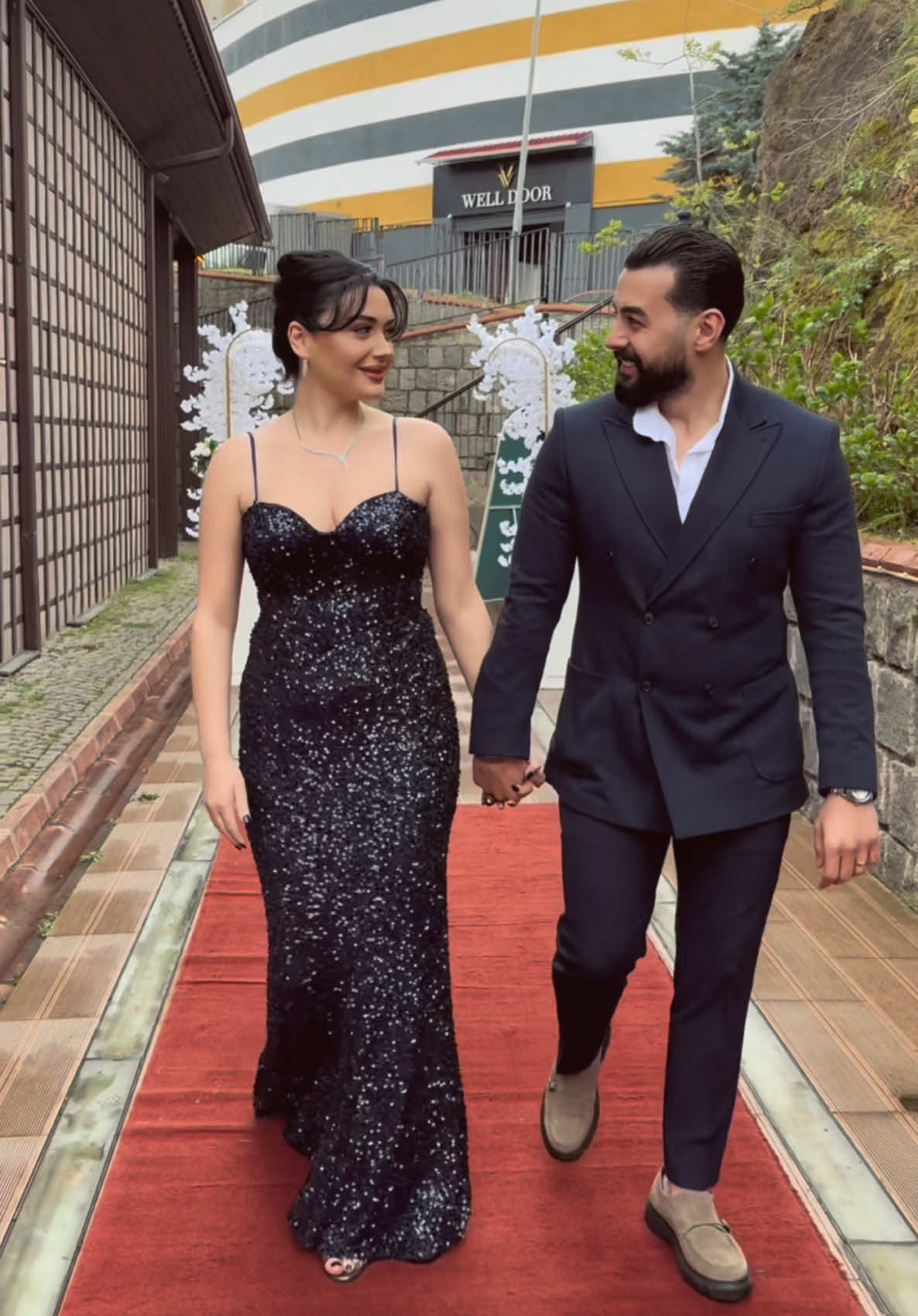‘Roman olur yazsam seni’ 🖤♾️ #keşfet #öneçıkar #aysegultaha 