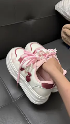 gòi bà nào hóng hồng thì ze ruig nha #tiktok #xuhuong #viral #giaydep 