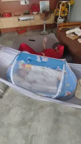 Từ ngày có máy đưa võng sự nghiệp chăm con nhàn tênh hẳn#mayduavongtudong #beyeu#hottrend #xuhuong #trending #mebimtapxaykenh #tiepthilienket #tiepthilienket #folowcheo #embedabgyeu🥰 #mebimsua #shopnebin 