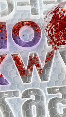 Are you looking forward to the finished product?#resinart #jewellery #epoxy #JANCHUN #resinartist #light #DIY #letters 