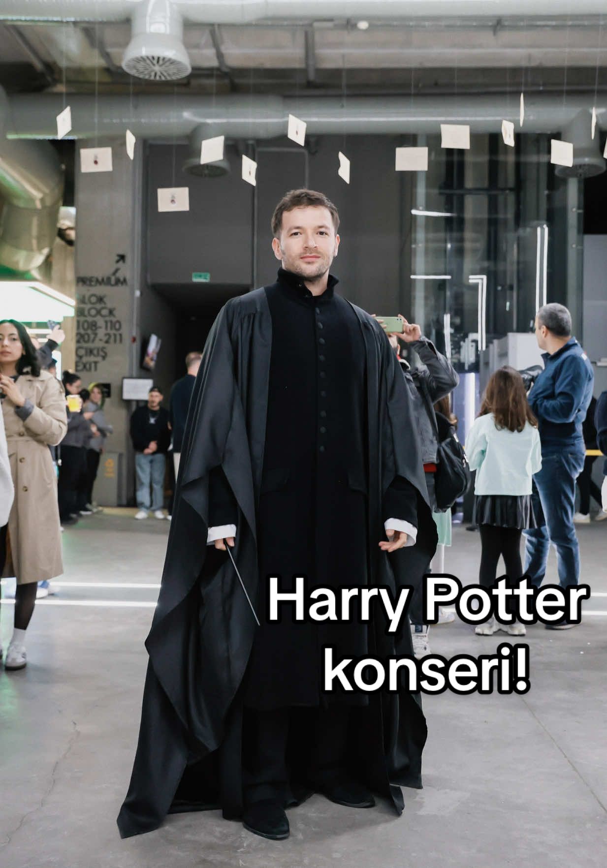 Bu büyülü konser deneyimi 10-11 Mayıs’ta Ankara’da ATO Congresium’da olacak! Son biletler Biletinial’da satışta!  Harry Potter in Concert serisi yakında Sırlar Odası ile devam edecek, ben tüm gelişmeleri sizlerle paylaşıyor olacağım! @piuent 🤍 reklam