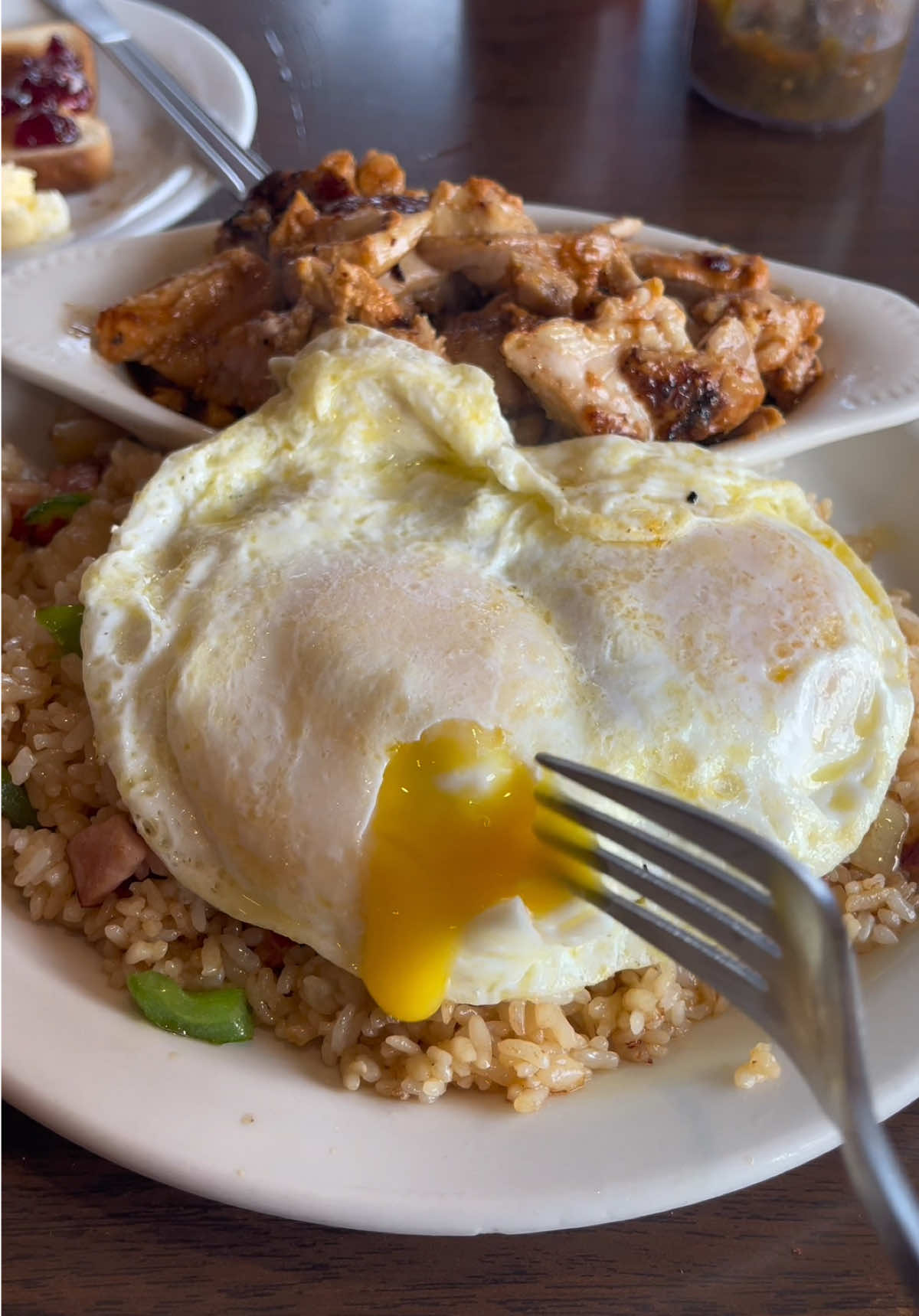 This Japanese American owned restaurant has been open for more than 75 years. House of breakfast always hits. I love their pancakes, fried rice, Portuguese sausage, and of course their spam and eggs. 
