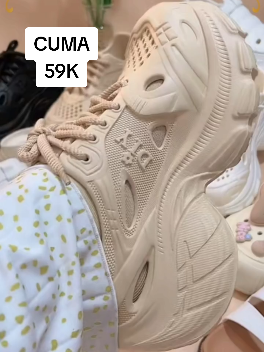 Rekomendasi Sepatu Karet Jelly Wanita Rekomendasi Sepatu Jelly Wanita sepatu cewek keren terbaru 2025 Sepatu santai cewek buat jalan-jalan Sneakers cewek anti air  Rekomendasi Sneakers Cewek sepatu sneaker wanita murah  #fyp #sepatukoreanstyle #sneakersjelly #sneakersmurah #sepatusneakers #sepatumurah #sepatukekinian #sepatujelly #sepatukaret #sepatuwanita 